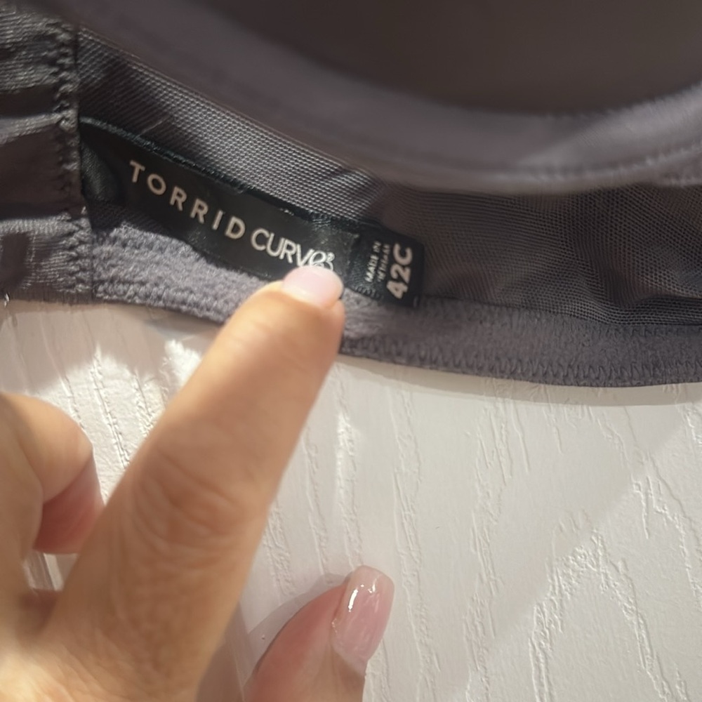 Torrid Gray Bra - Picture 3 of 4